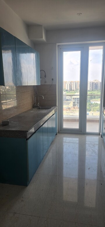 Kitchen in 3 BHK Apartment at Omaxe Sun, Sector 79 – for Rent