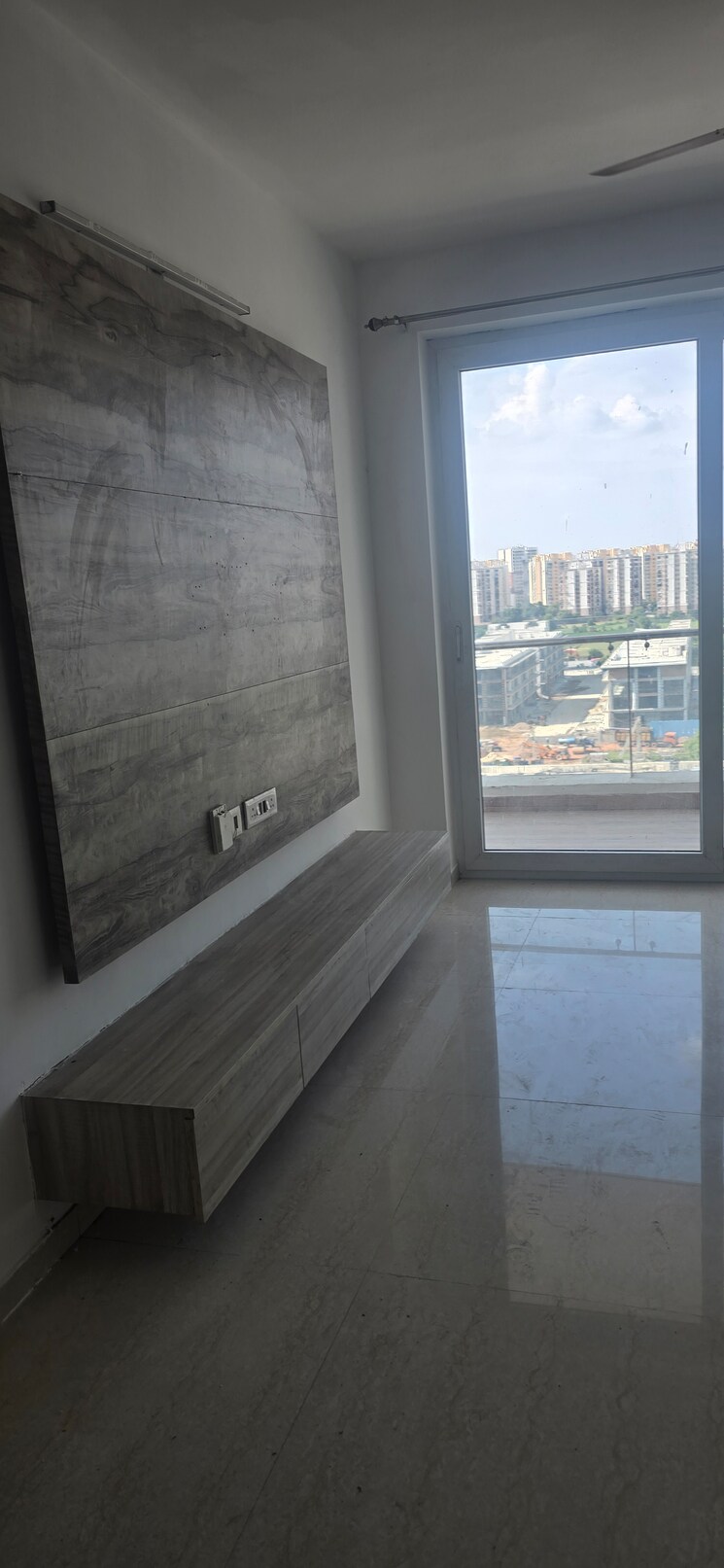 Room, omaxe-sun 3 Bedroom 1950 Sq.Ft. Apartment In Sector 79 Faridabad 9085959