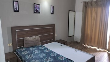 1 BHK Apartment For Rent in Paramount Golfforeste, Zeta I Greater Noida