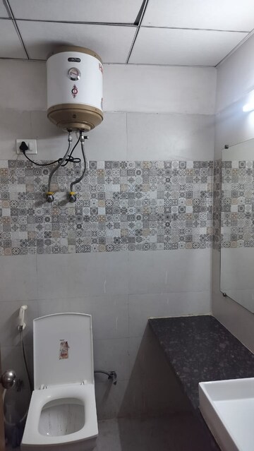 Bathroom in 1 BHK Apartment at Paramount Golfforeste, Zeta I Greater Noida – for Rent