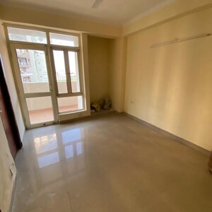 Room in 2 BHK Apartment at Supertech Ecociti, Sector 137 – for Sale