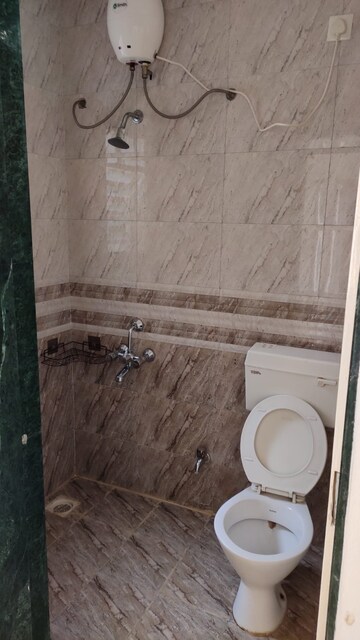 Attached Bathroom in 3 BHK Apartment at Belvalkar Kalpak CHS, Dahanukar Colony – for Rent