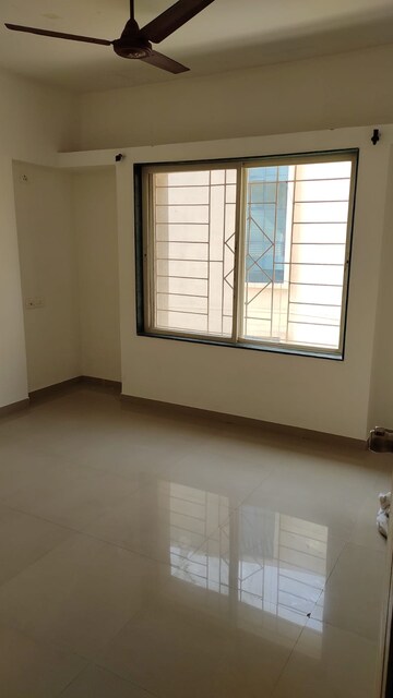 Bedroom in 3 BHK Apartment at Belvalkar Kalpak CHS, Dahanukar Colony – for Rent