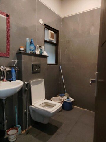  3 BHK Builder Floor at Ansal Sushant Lok I, Sector 43 – for Rent