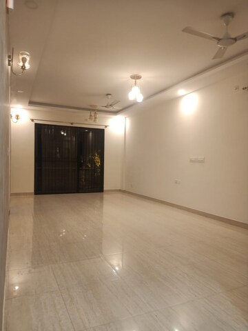 Bedroom in 3 BHK Apartment at Koramangala – for Rent