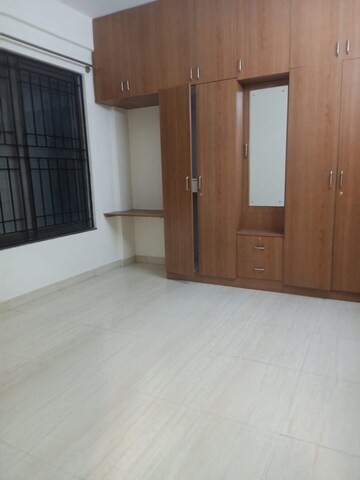 Room in 3 BHK Apartment at Koramangala – for Rent