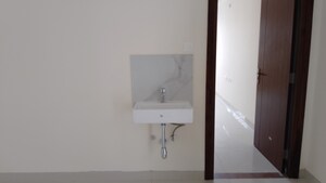 Room in 3 BHK Apartment at Candeur Crescent, Serilingampally – for Sale