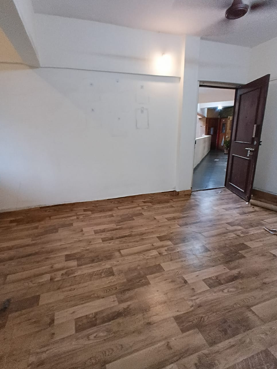 1 BHK 400 Sq.Ft. Apartment in Lok Milan