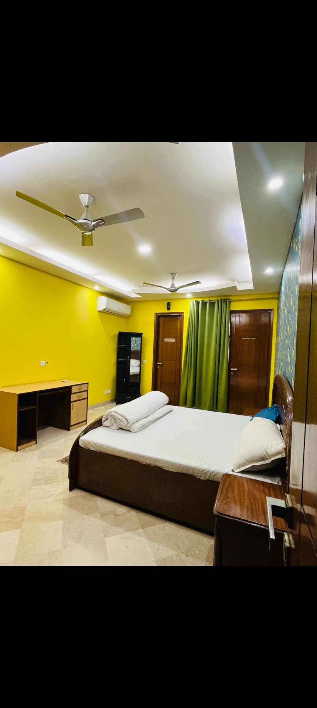 3 BHK Builder Floor For Rent in Saket