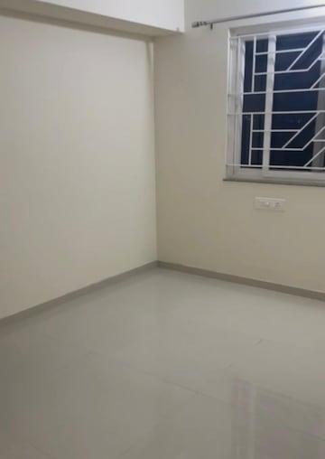 Room in 2 BHK Apartment at Avon Vista, Balewadi – for Rent
