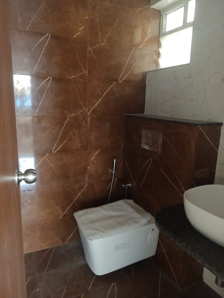 Bathroom, dsr-eden-greens 3 Bedroom 1730 Sq.Ft. Apartment In Varthur Bangalore 9086189