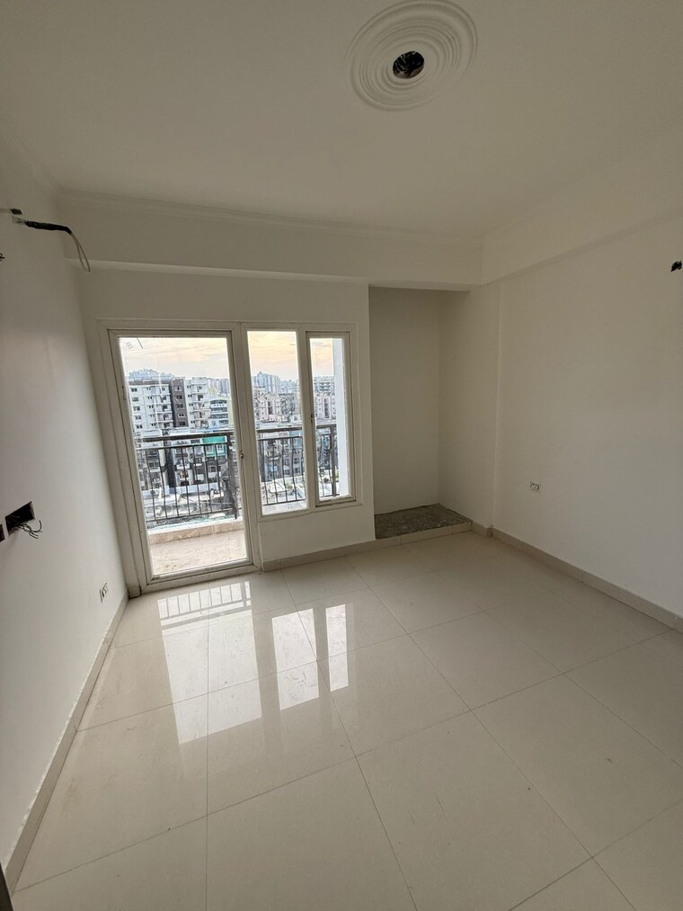 Room, oxirich-avenue 3 Bedroom 1362 Sq.Ft. Apartment In Ahinsa Khand 2 Ghaziabad 9086230