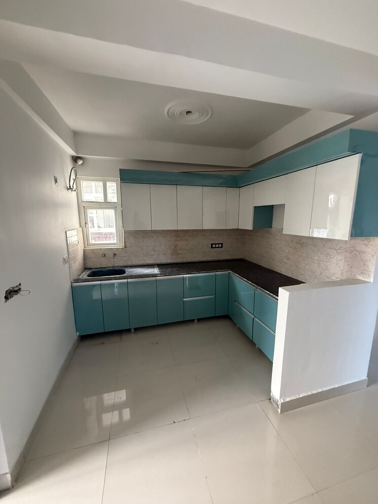 Kitchen, oxirich-avenue 3 Bedroom 1362 Sq.Ft. Apartment In Ahinsa Khand 2 Ghaziabad 9086230