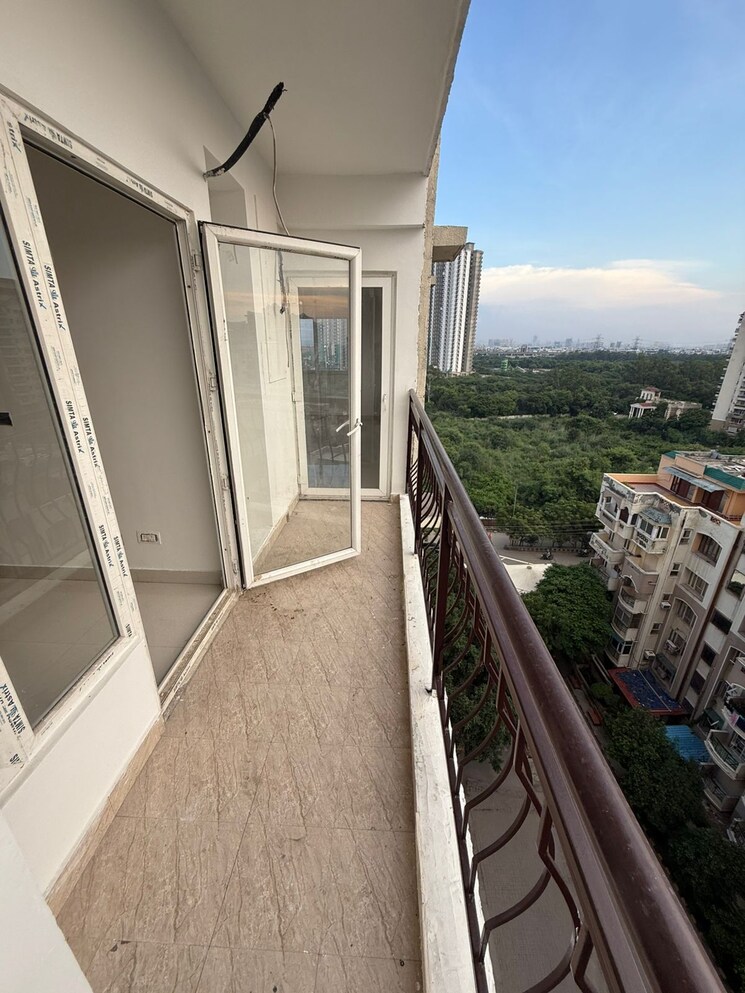 Balcony, oxirich-avenue 3 Bedroom 1362 Sq.Ft. Apartment In Ahinsa Khand 2 Ghaziabad 9086230