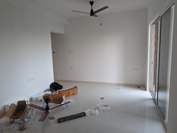 Room in 3 BHK Apartment at Godrej Boulevard, Manjari – for Rent