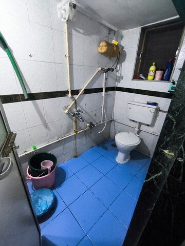 Team Area in 2 BHK Apartment at Pestom Sagar Colony, Chembur – for Rent