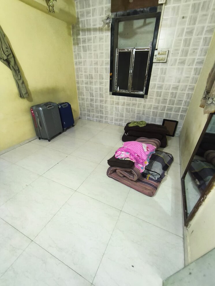  Parking, pestom-sagar-colony 2 Bedroom 600 Sq.Ft. Apartment In Chembur Mumbai 9086243