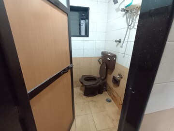 Team Area in 2 BHK Apartment at JN Apartment, Vashi Sector 9 – for Rent