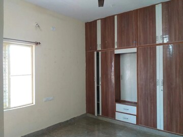 Room in 6+ BHK Independent House at Varanasi – for Sale