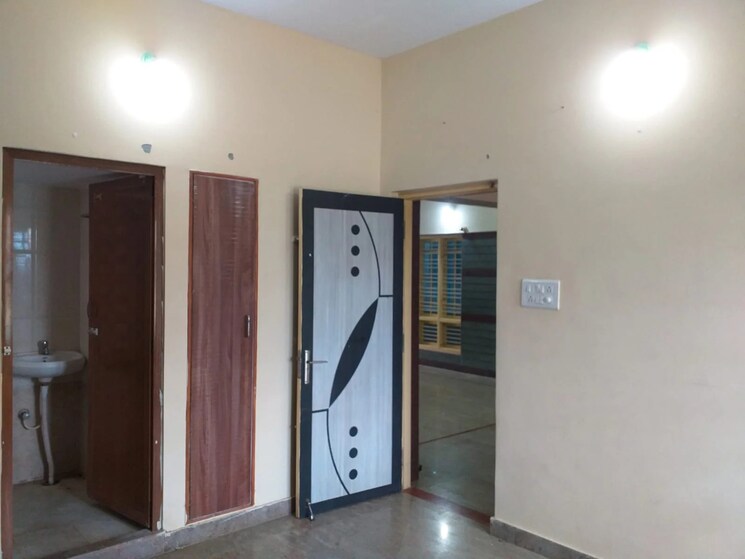 Room, varanasi 6+ Bedroom 4563 Sq.Ft. Independent House In Varanasi Bangalore 9086223