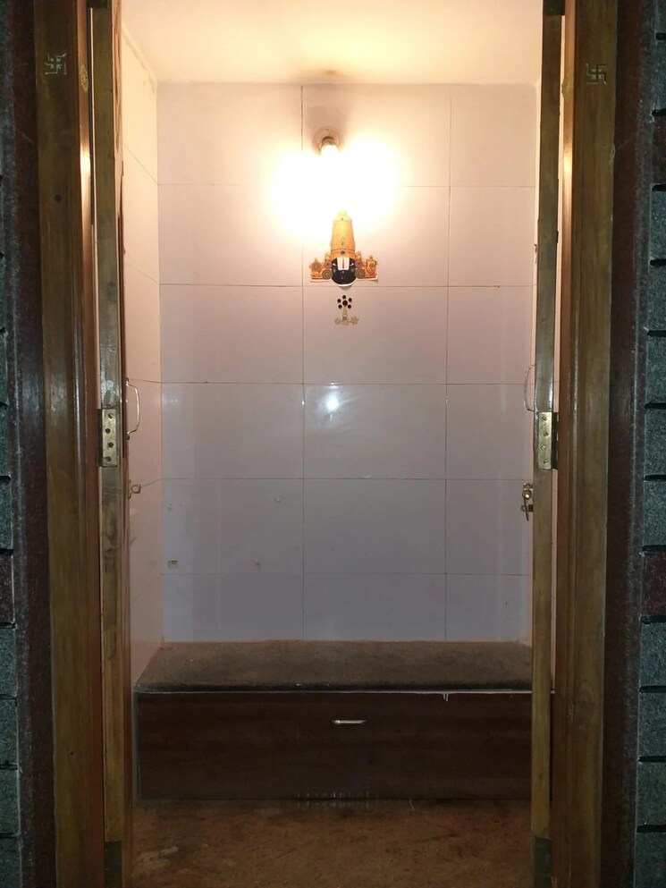 Bathroom, varanasi 6+ Bedroom 4563 Sq.Ft. Independent House In Varanasi Bangalore 9086223