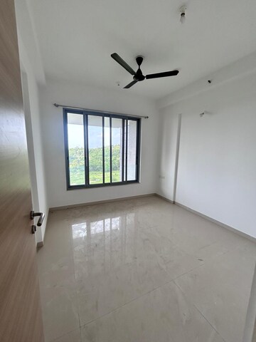 Room in 3.5 BHK Apartment at Marvel Brisa, Baner – for Rent