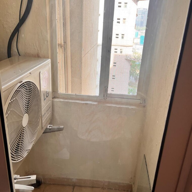 Bathroom, logix-blossom-greens 2 Bedroom 903 Sq.Ft. Apartment In Sector 143 Noida 9086316