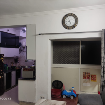 Furnished Amenities in 2 BHK Apartment at Gardenia Golf City, Noida Central – for Rent