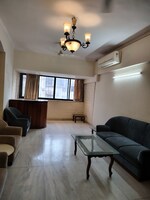 2 BHK 700 Sq.Ft. Apartment in Silver Palms Santacruz West
