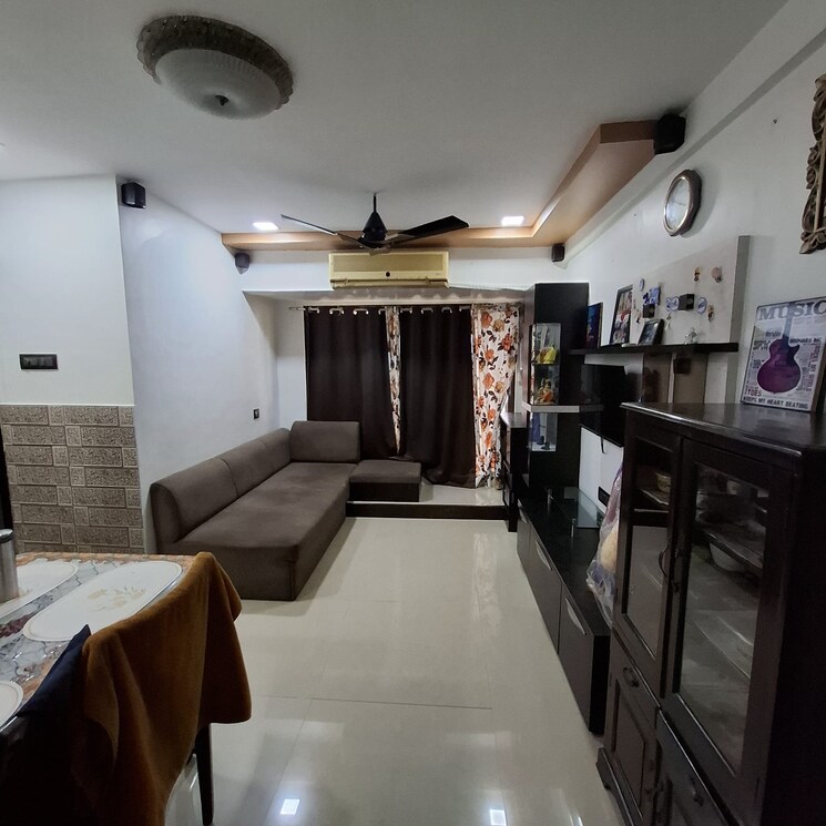Living Room, rna-ng-suncity-phase-iii 1 Bedroom 400 Sq.Ft. Apartment In Kandivali East Mumbai 9086385