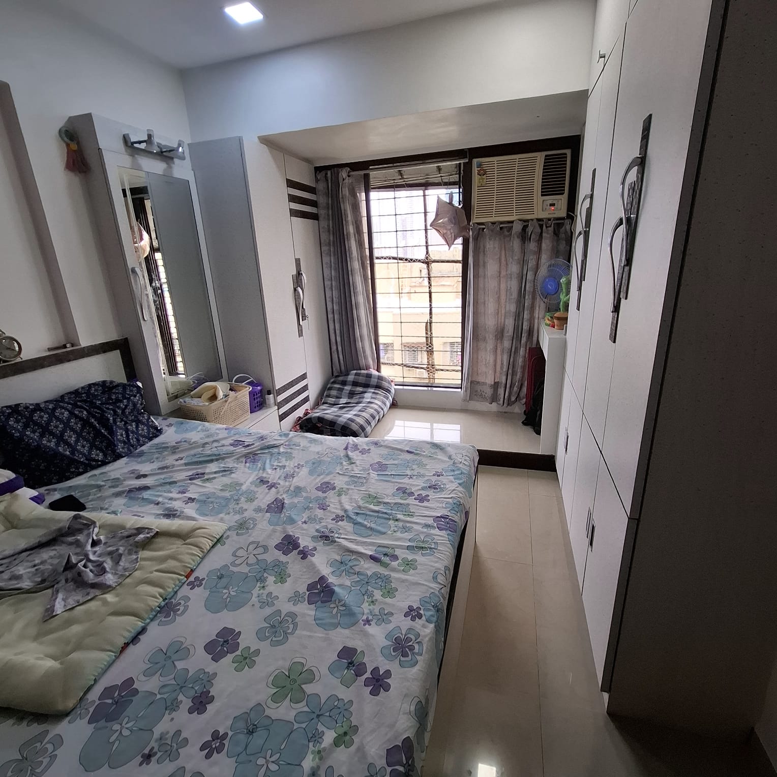 1 BHK 400 Sq.Ft. Apartment in RNA NG Suncity Phase III