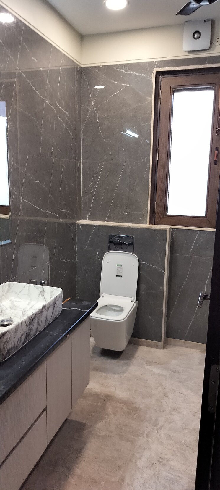 Bathroom, rwa-apartments-sector-41 3 Bedroom 216 Sq.Mt. Independent House In Sector 41 Noida 9086360