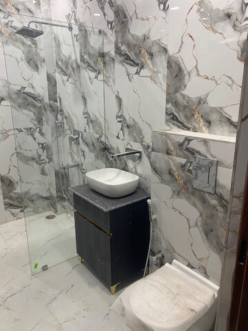 Team Area in 3 BHK Independent House at RWA Apartments Sector 41, Sector 41 – for Rent