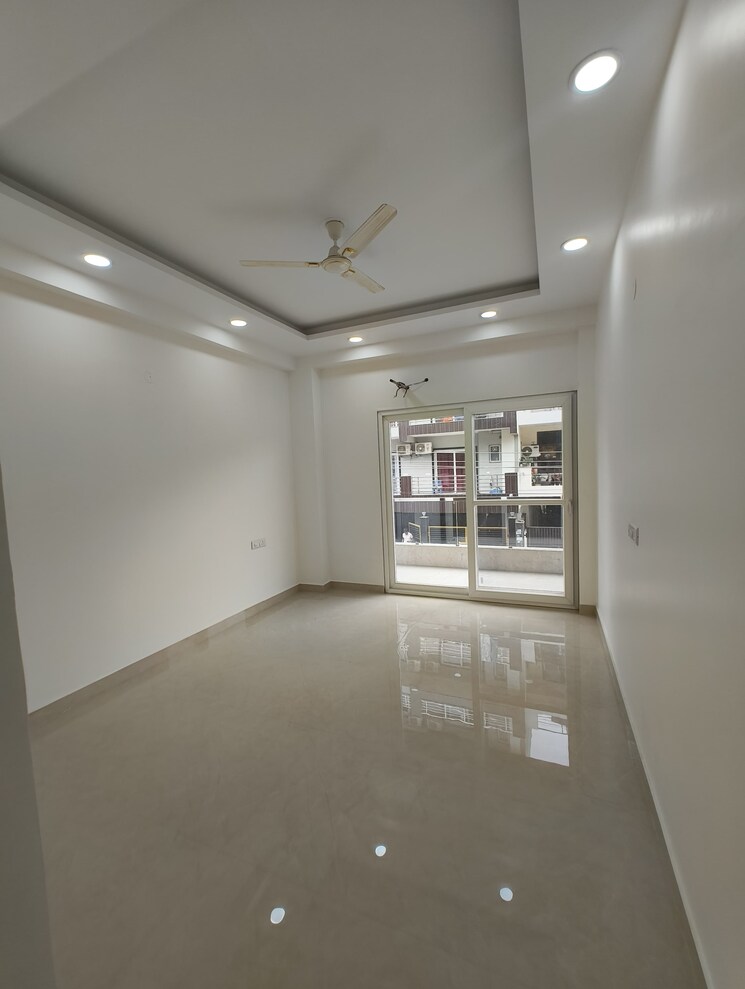 Master Bedroom, hero-homes-gurgaon 3 Bedroom 884 Sq.Ft. Apartment In Sector 104 Gurgaon 9086381