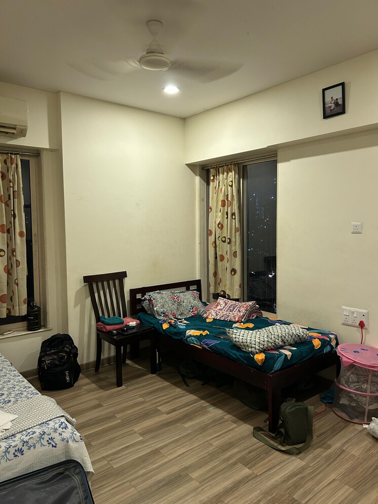 Bedroom, malad east Pg For Boys In Malad East 9086382