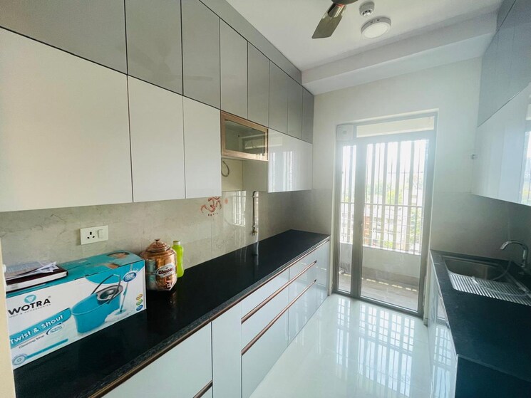 Kitchen, kalpataru-paramount 2 Bedroom 672 Sq.Ft. Apartment In Kapur Bawdi Thane 9086415