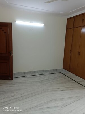 Room in 3 BHK Builder Floor at Greater Kailash ii – for Sale