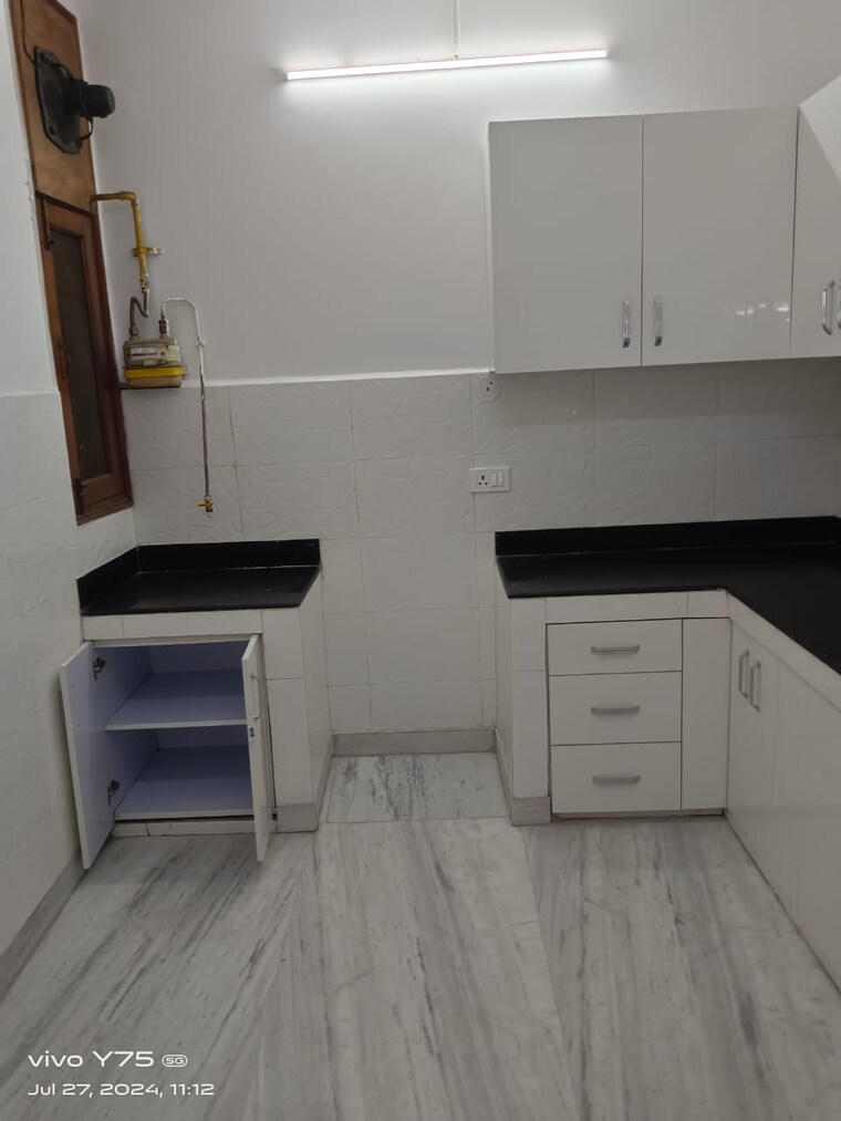 Kitchen, greater kailash ii 3 Bedroom 250 Sq.Yd. Builder Floor In Greater Kailash ii Delhi 9086424