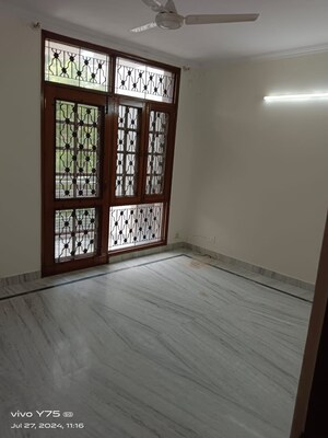 Room in 3 BHK Builder Floor at Greater Kailash ii – for Sale