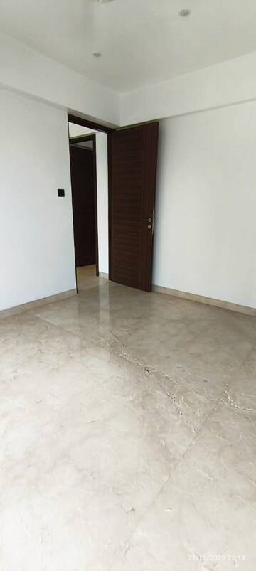 Room in 2 BHK Apartment at Webtech Shiv Heights, Khar West – for Rent