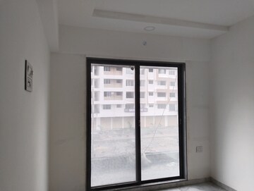 Room in 1 BHK Apartment at Ruturaj Classic, Nalasopara West – for Sale