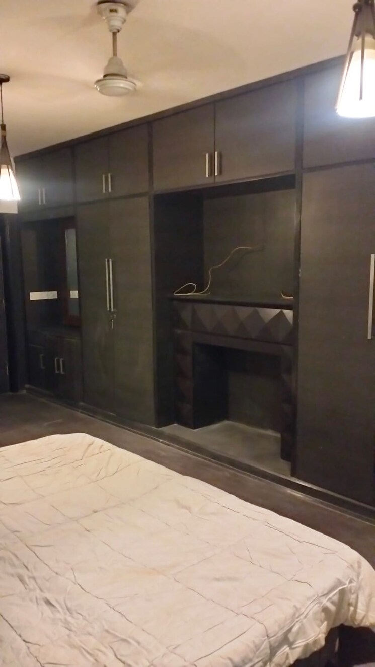 Bathroom, greater kailash ii 4 Bedroom 315 Sq.Yd. Builder Floor In Greater Kailash ii Delhi 9086462