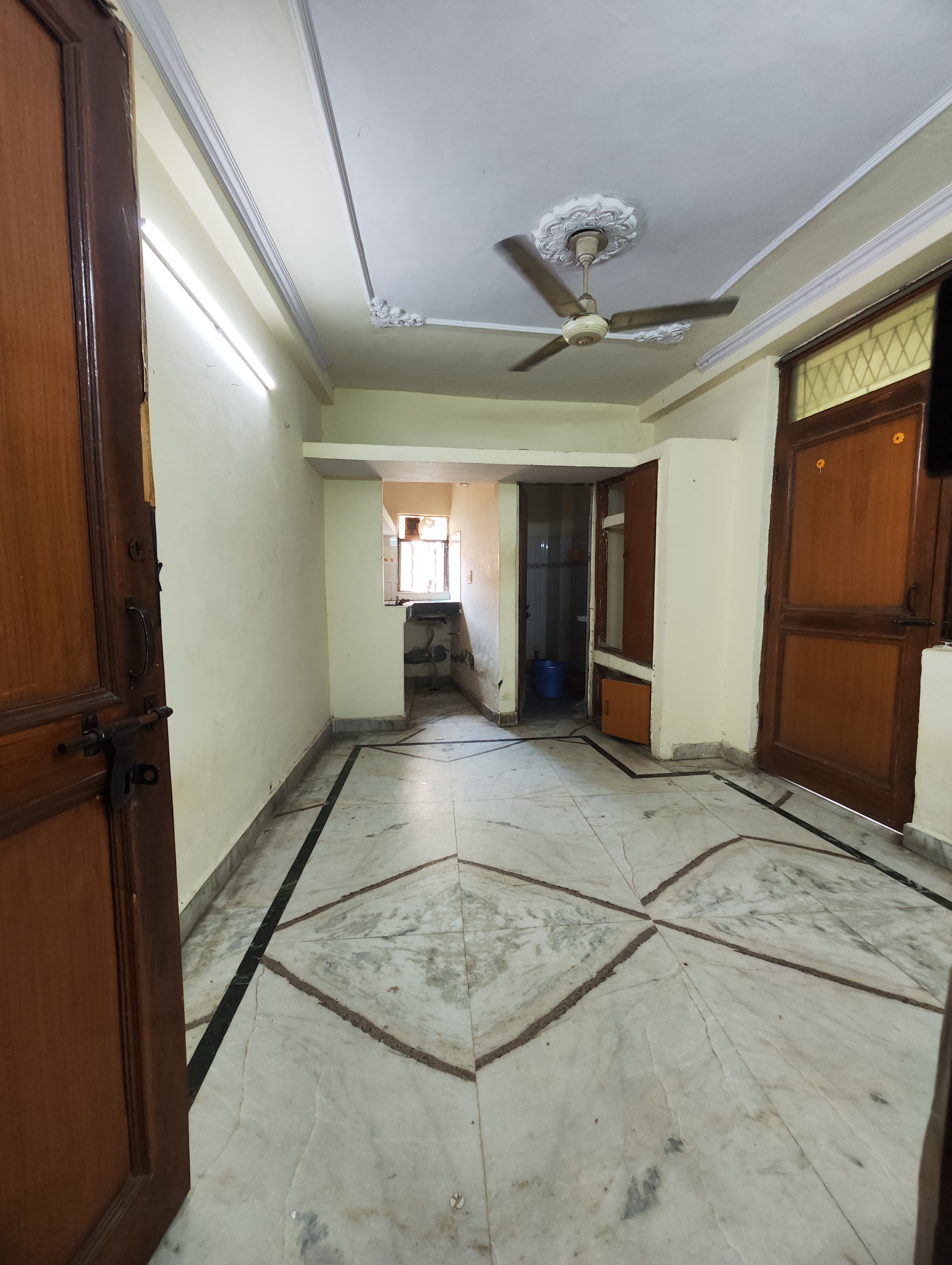 1 Rk+ Study Room Apartment For Rent in Katwaria Sarai