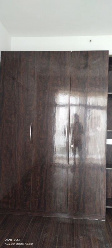 Building Lobby in 3 BHK Apartment at Mahagun Mywoods, Sector 16c Greater Noida – for Rent