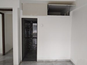 Room in 3 BHK Apartment at Ruturaj Classic, Nalasopara West – for Sale