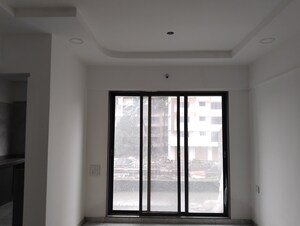 Room in 3 BHK Apartment at Ruturaj Classic, Nalasopara West – for Sale