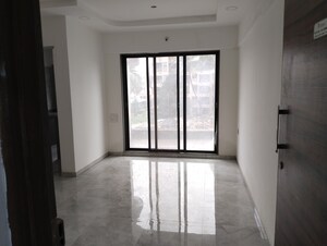 Room in 3 BHK Apartment at Ruturaj Classic, Nalasopara West – for Sale