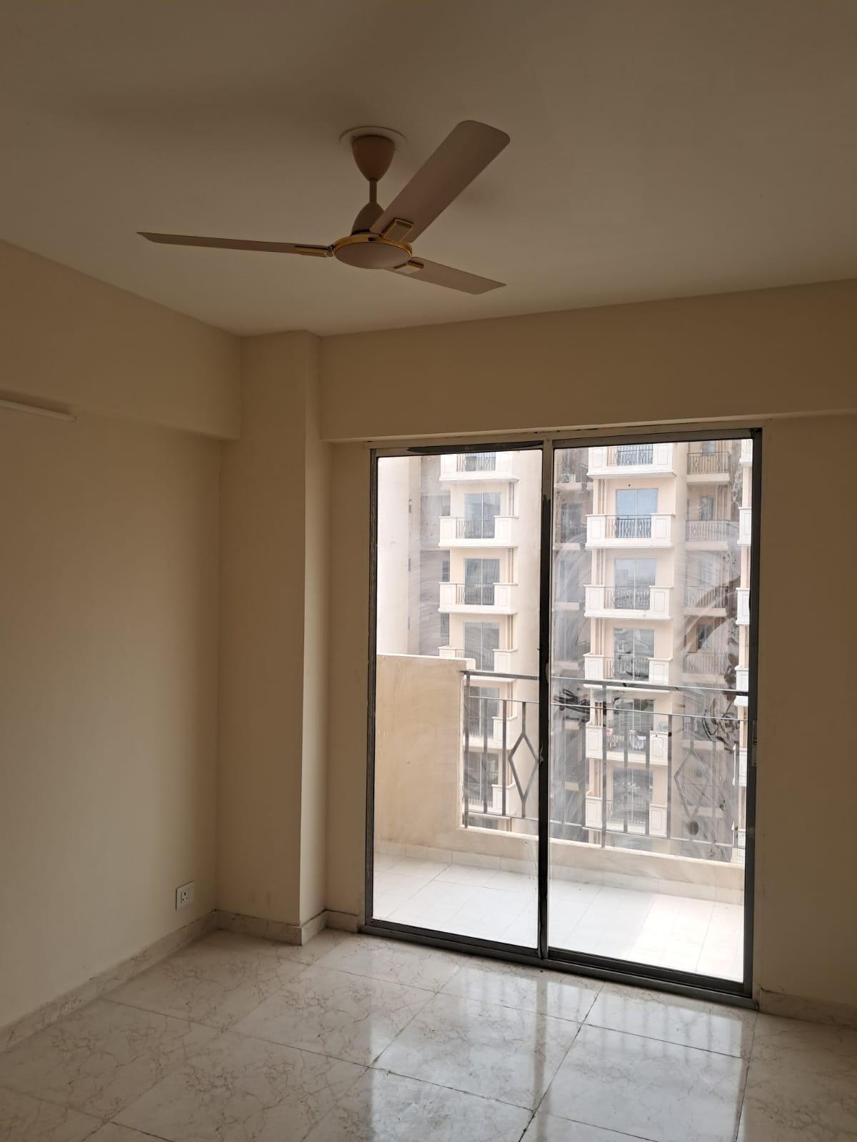 2 BHK Apartment For Rent in MRG The Balcony
