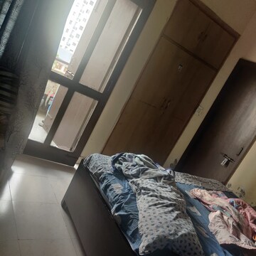 Furnished Amenities in 2 BHK Apartment at Army Sispal Vihar, Sector 49 – for Rent
