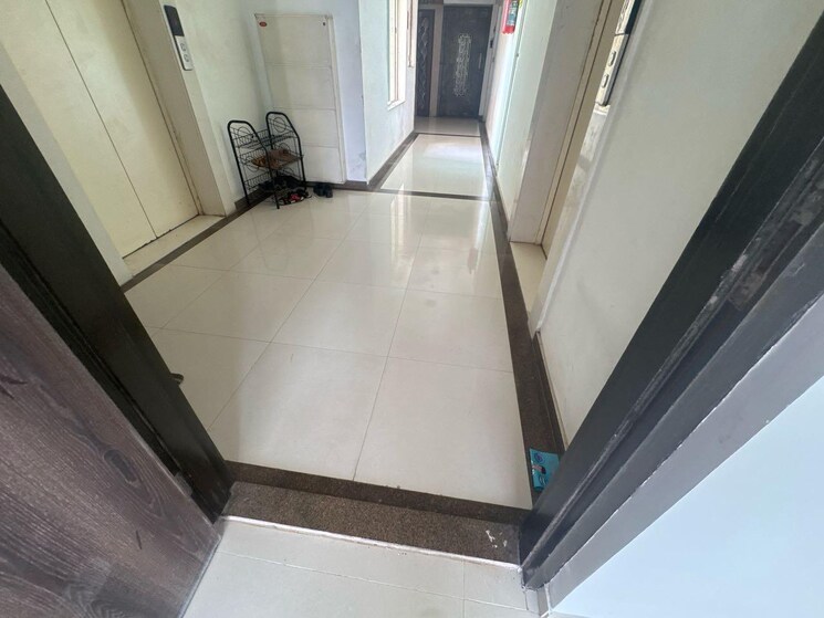 Living Room, keytech-jiten-chs 3 Bedroom 976 Sq.Ft. Apartment In Andheri West Mumbai 9086565